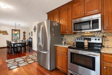 405 Lakeview Heights Drive Howard OH 43028