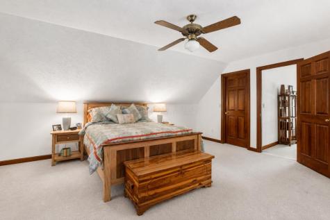 405 Lakeview Heights Drive Howard OH 43028