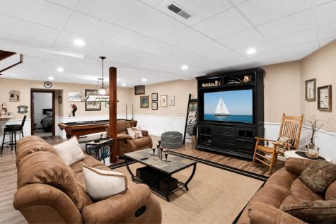 405 Lakeview Heights Drive Howard OH 43028