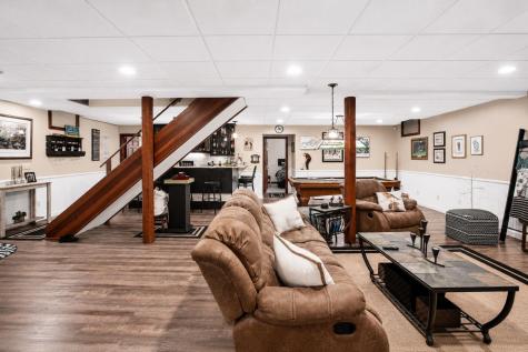 405 Lakeview Heights Drive Howard OH 43028