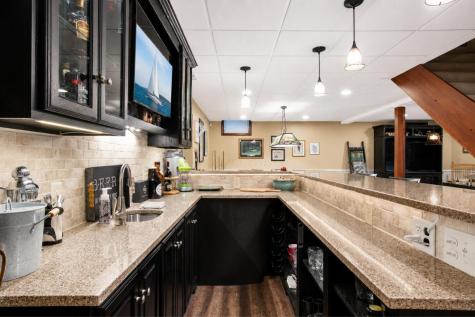 405 Lakeview Heights Drive Howard OH 43028