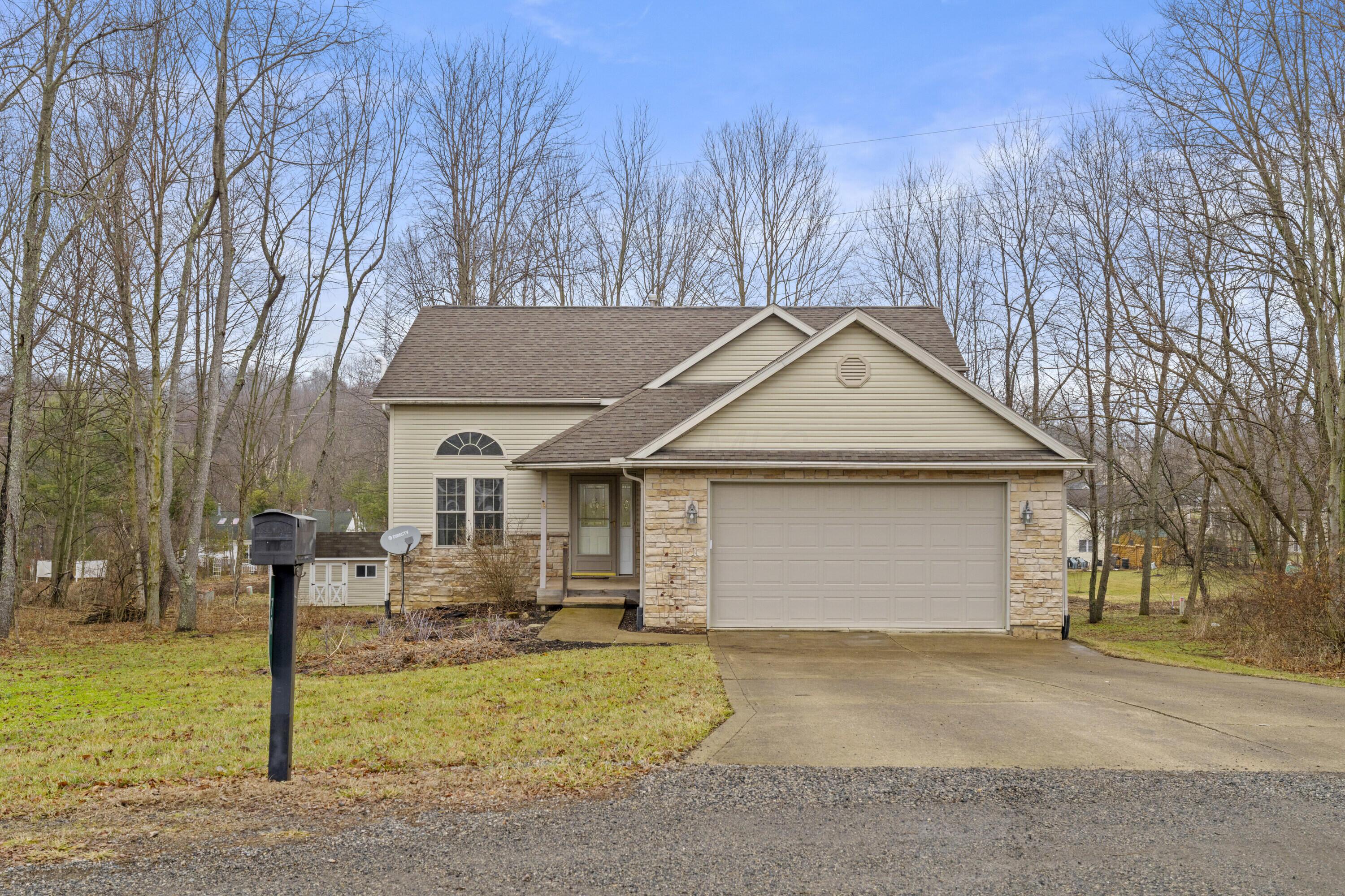 70 Queensway Court Howard OH 43028