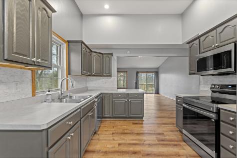 70 Queensway Court Howard OH 43028