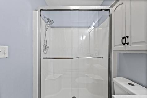 70 Queensway Court Howard OH 43028