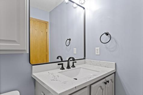 70 Queensway Court Howard OH 43028