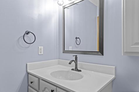 70 Queensway Court Howard OH 43028