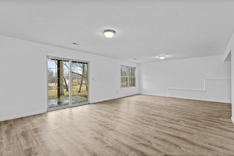 70 Queensway Court Howard OH 43028