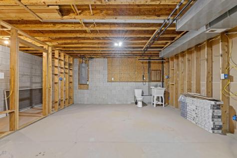 70 Queensway Court Howard OH 43028