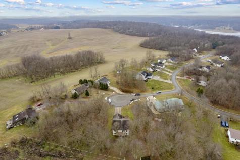 70 Queensway Court Howard OH 43028