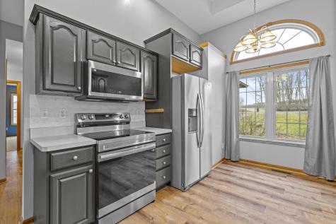 70 Queensway Court Howard OH 43028