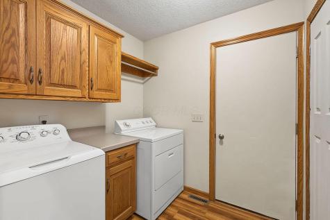 17 Waters Edge Drive Mount Vernon OH 43050
