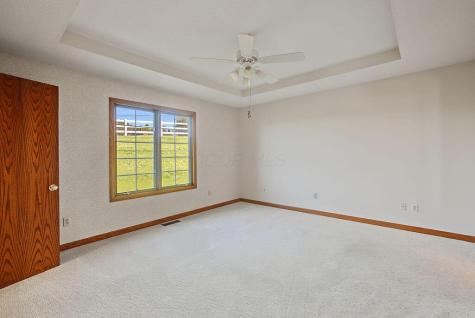 17 Waters Edge Drive Mount Vernon OH 43050