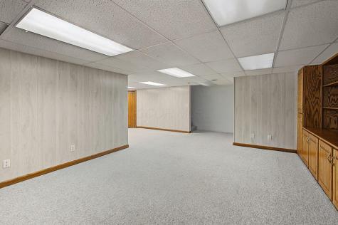 17 Waters Edge Drive Mount Vernon OH 43050