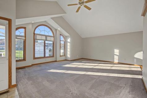 17 Waters Edge Drive Mount Vernon OH 43050