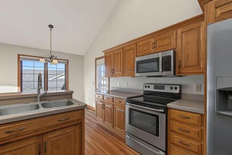17 Waters Edge Drive Mount Vernon OH 43050