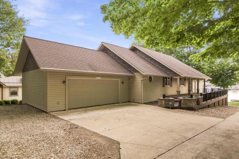 4045 Apple Valley Drive Howard OH 43028