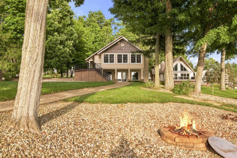 4045 Apple Valley Drive Howard OH 43028