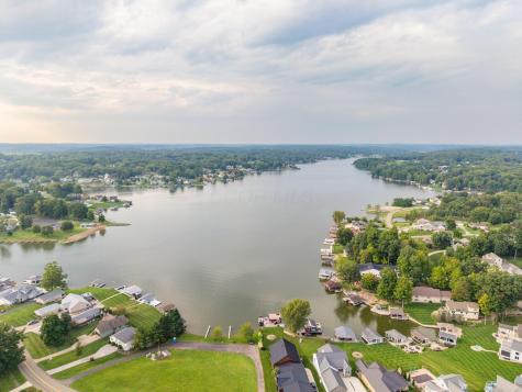 4045 Apple Valley Drive Howard OH 43028