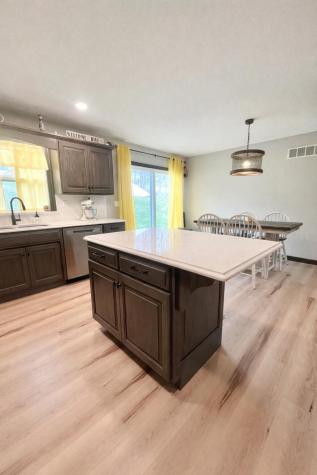 124 Heatherwood Drive Howard OH 43028
