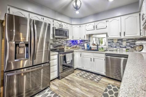 3807 Apple Valley Drive Howard OH 43028