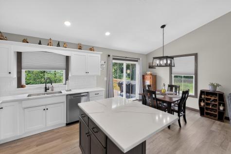 1085 Apple Valley Drive Howard OH 43028