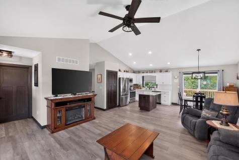 1085 Apple Valley Drive Howard OH 43028