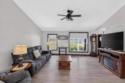1085 Apple Valley Drive Howard OH 43028