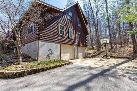 441 Grand Ridge Drive Howard OH 43028