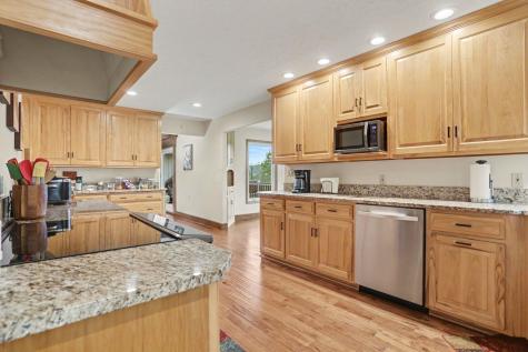 922 Fairway Drive Howard OH 43028