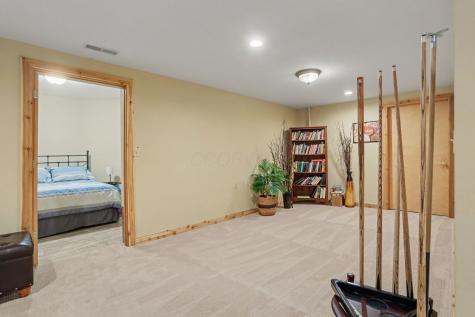 922 Fairway Drive Howard OH 43028