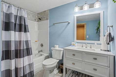 922 Fairway Drive Howard OH 43028