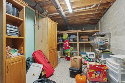 922 Fairway Drive Howard OH 43028
