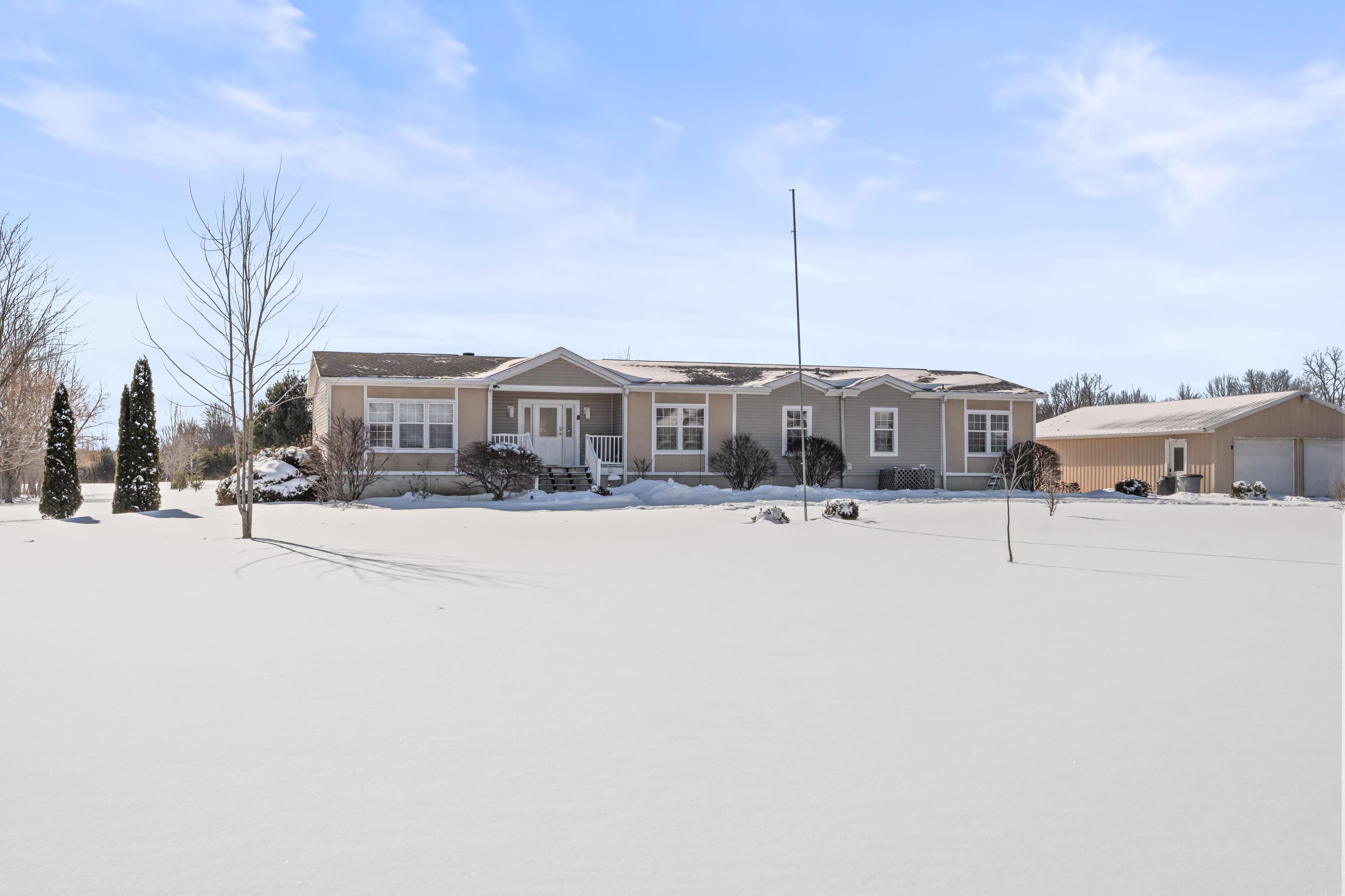 7046 Township Road 195 Centerburg OH 43011