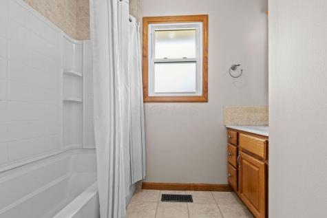 2 Upland Terrace Mount Vernon OH 43050