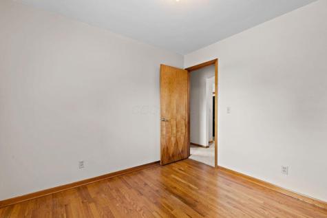 2 Upland Terrace Mount Vernon OH 43050