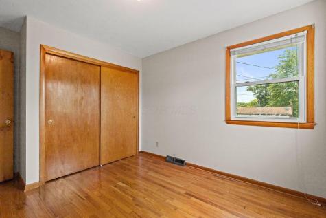 2 Upland Terrace Mount Vernon OH 43050