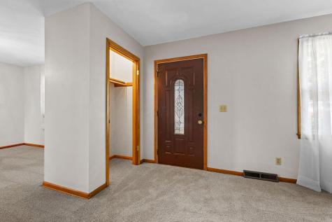2 Upland Terrace Mount Vernon OH 43050