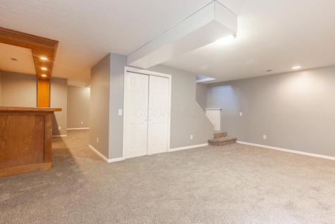 879 Winesap Drive Howard OH 43028