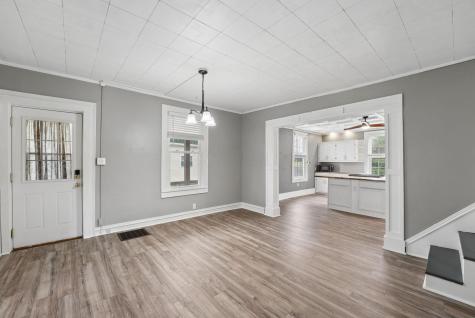 107 W Sandusky Street Fredericktown OH 43019