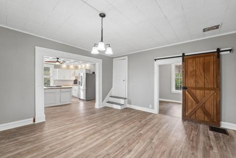 107 W Sandusky Street Fredericktown OH 43019