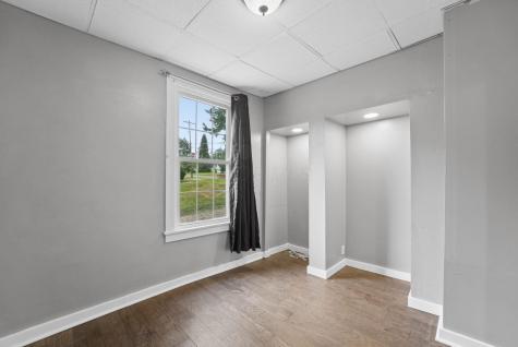 107 W Sandusky Street Fredericktown OH 43019