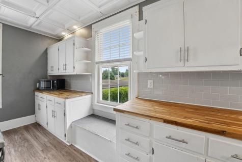 107 W Sandusky Street Fredericktown OH 43019