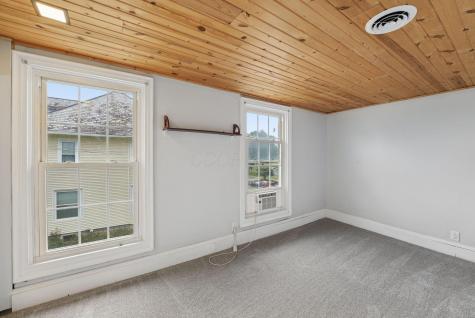 107 W Sandusky Street Fredericktown OH 43019