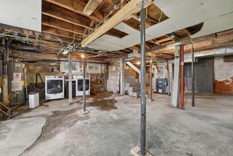 107 W Sandusky Street Fredericktown OH 43019