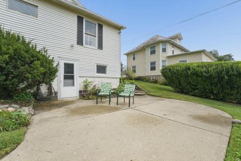 107 W Sandusky Street Fredericktown OH 43019