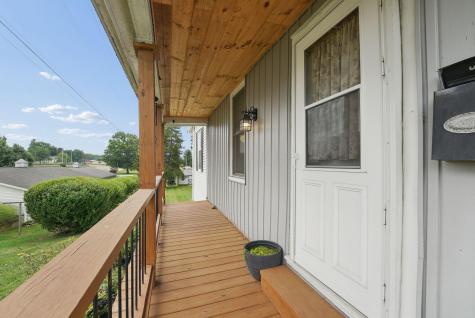 107 W Sandusky Street Fredericktown OH 43019