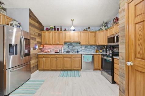 749 Country Club Drive Howard OH 43028