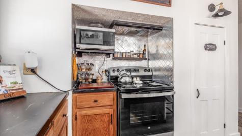 584 N Main Street Utica OH 43080