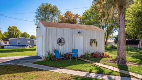 584 N Main Street Utica OH 43080