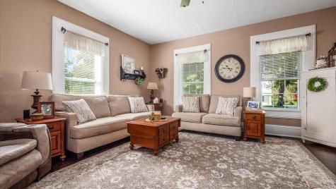 584 N Main Street Utica OH 43080